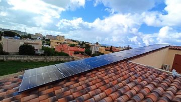 Fotovoltaico su tetto a falda a Erice - 1